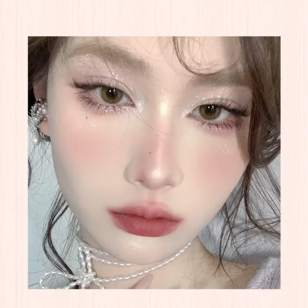 Sparkling Liquid Eye Shadow Lying Silkworm Highlighter Waterproof Pearl Sequins High-gloss Brightening Glitter Eyeshadow Stick - Image 5