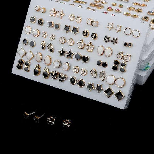 18/36Pairs Colorful Rhinestone Hollow Heart Star Flower Animal Mix Style Moon Crown Small Plastic Stud Earrings Set For Women