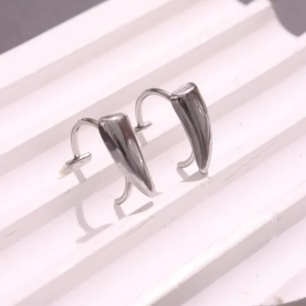 HUANZHI Stainless Steel Personalised Sharp Teeth Fake Piercing Lip Ring Punk Exaggerated Jewelry for Women Gothic Body Jewelry - Image 9