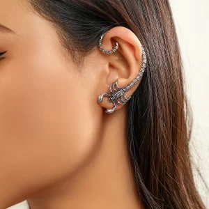 Retro Punk Dark Avant-garde Animal Venom Scorpion Ear Clip for Women  Halloween Personalized Men's Gothic Earrings Jewelry Gift