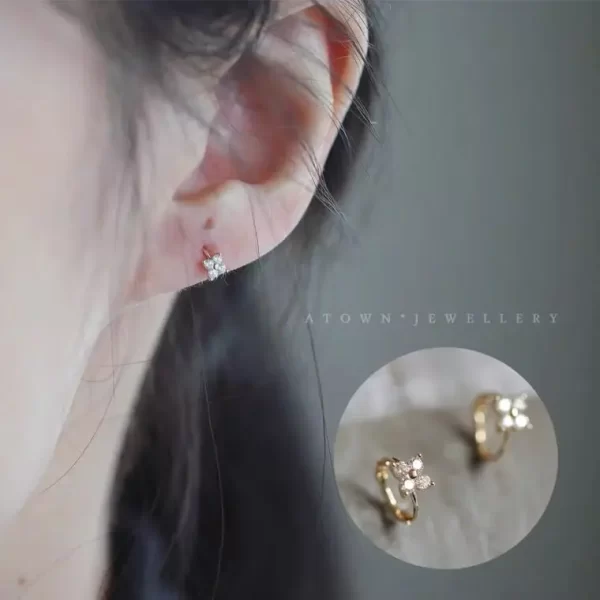 Trendy Cute Sweet Hollow Heart Cz Zircon Hoop Earring Women Classic Shiny Stud Earrings Fashion Small Ear Buckle Female Jewelry - Image 10