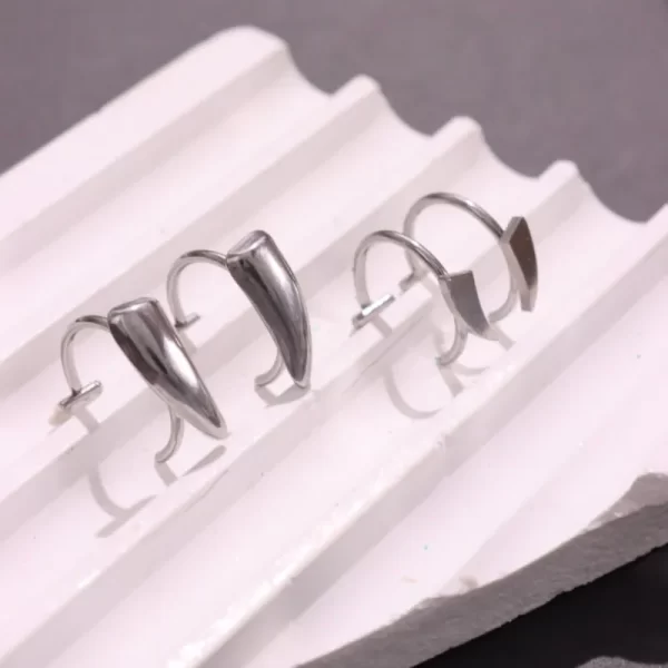 HUANZHI Stainless Steel Personalised Sharp Teeth Fake Piercing Lip Ring Punk Exaggerated Jewelry for Women Gothic Body Jewelry - Image 4