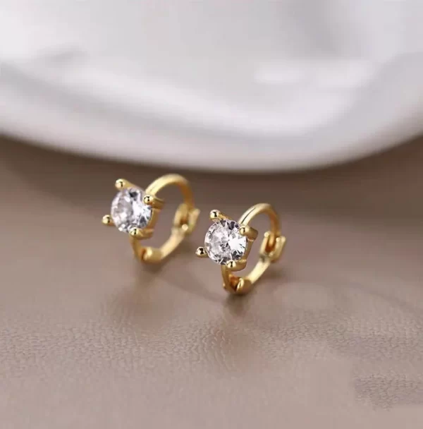 Trendy Cute Sweet Hollow Heart Cz Zircon Hoop Earring Women Classic Shiny Stud Earrings Fashion Small Ear Buckle Female Jewelry - Image 7