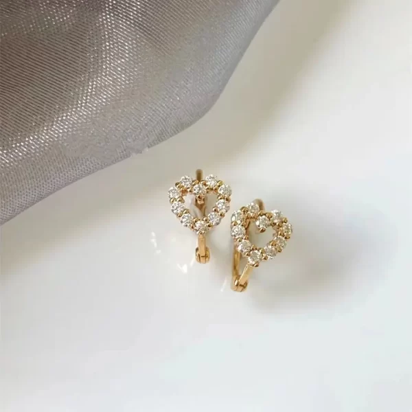 Trendy Cute Sweet Hollow Heart Cz Zircon Hoop Earring Women Classic Shiny Stud Earrings Fashion Small Ear Buckle Female Jewelry - Image 2