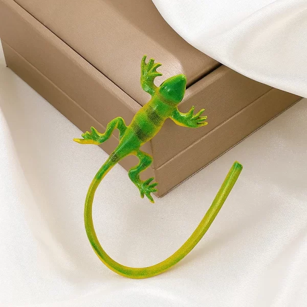 Gothic Funny Green Frog Ear Clip For Women Cute Animal Ear Cuff Clip Without Pierced Ear Bone Earrings Girls Party Jewelry Gift - Image 4