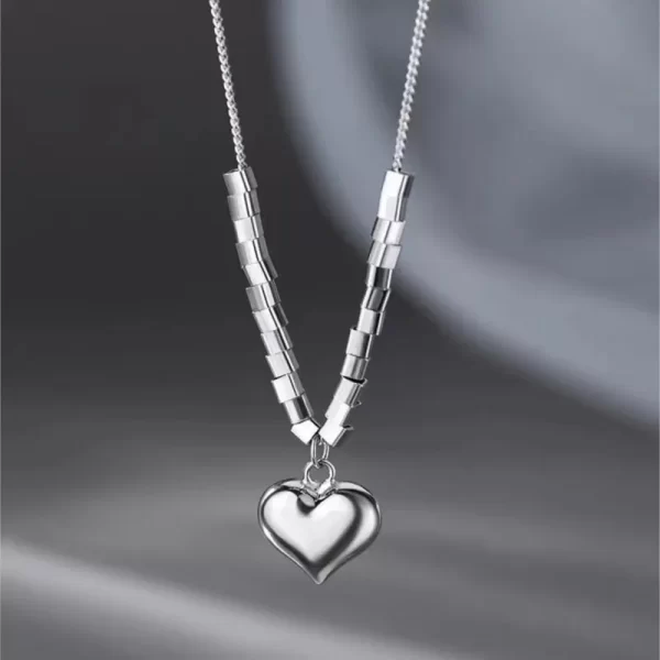 ANENJERY Silver Color Small Square Chain Love Heart Necklace for Women Fashion Temperament Jewelry Accessory