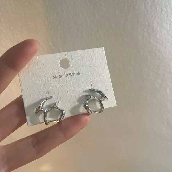 Irregular Liquid Metal Hollow Earrings Style Hip-Hop Punk Fashion Personality Long Earrings Ms Girl Travel Accessories - Image 5